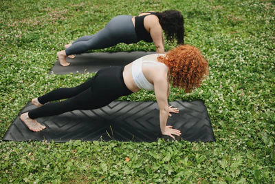Choosing Activewear Fabrics for Everyday Comfort